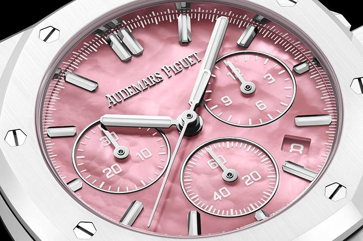 AUDEMARS PIGUET - ROYAL OAK - 26450CB.OO.1356CB.02 - 小威廉絲親自參與設計！愛彼推出白陶瓷皇家橡樹計時碼錶，限量500只