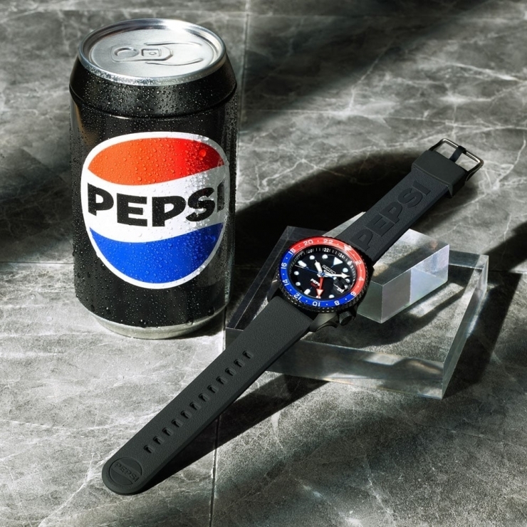 SEIKO - 5 SPORTS - SRPL99 - 「百事圈」終於名正言順，SEIKO正式推出Pepsi聯名限量錶