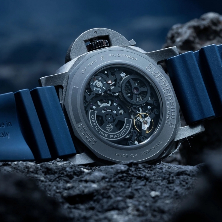 PANERAI - SUBMERSIBLE - PAM01495 - 專利隱形日期加上DMLS鈦金屬,沛納海 PAM01495 重新定義高階鏤空潛水錶