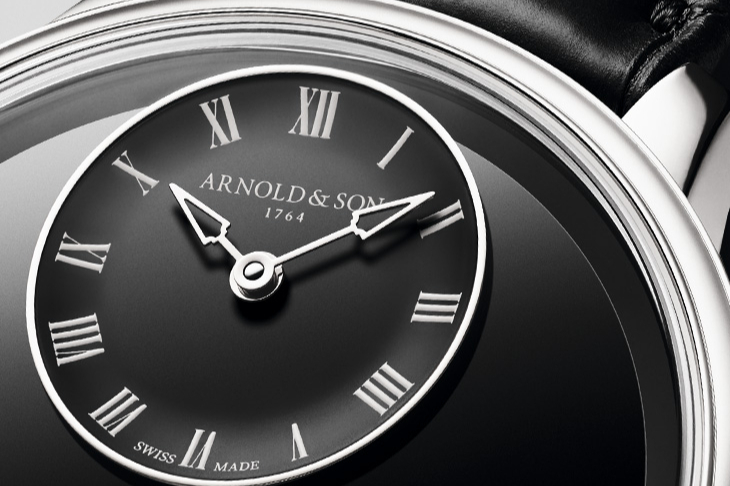 ARNOLD & Son - ULTRATHIN TOURBILLON - 1UTBX.Z03A.C1375C - 以黑色縞瑪瑙重塑航海時計精神｜Arnold & Son 超薄陀飛輪新作