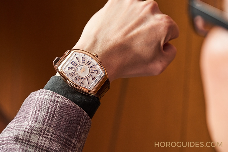 FRANCK MULLER - VANGUARD - V 45 CH 5N BL - FRANCK MULLER Vanguard Crazy Hours 沒有最狂，只有更狂！