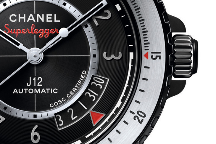 CHANEL - J12 - (J12 Superleggera Caliber 12.1 42毫米腕錶) - CHANEL J12 Superleggera:輕量、極速與精密,J12的另一道軸線