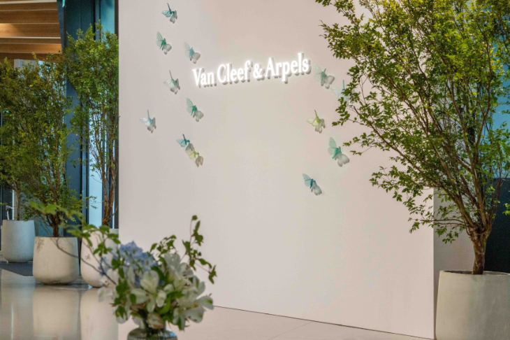 VAN CLEEF & ARPELS - 燕尾翹脊下, 梵克雅寶經典薈萃|Signature高級珠寶鑑賞活動