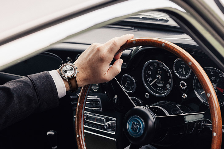 BREITLING - TOP TIME - AB0178121G1X1 - 007傳奇座駕化身腕間時計：BREITLING以Top Time重現Aston Martin DB5經典美學 