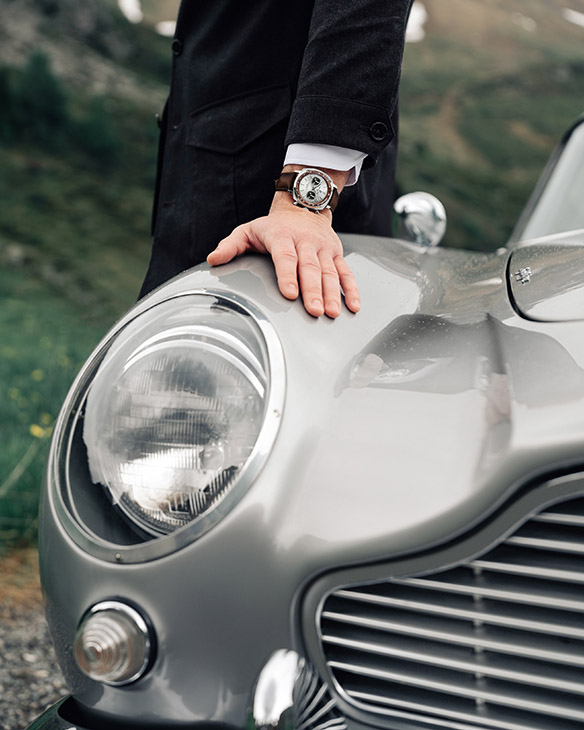 BREITLING - TOP TIME - AB0178121G1X1 - 007傳奇座駕化身腕間時計：BREITLING以Top Time重現Aston Martin DB5經典美學 