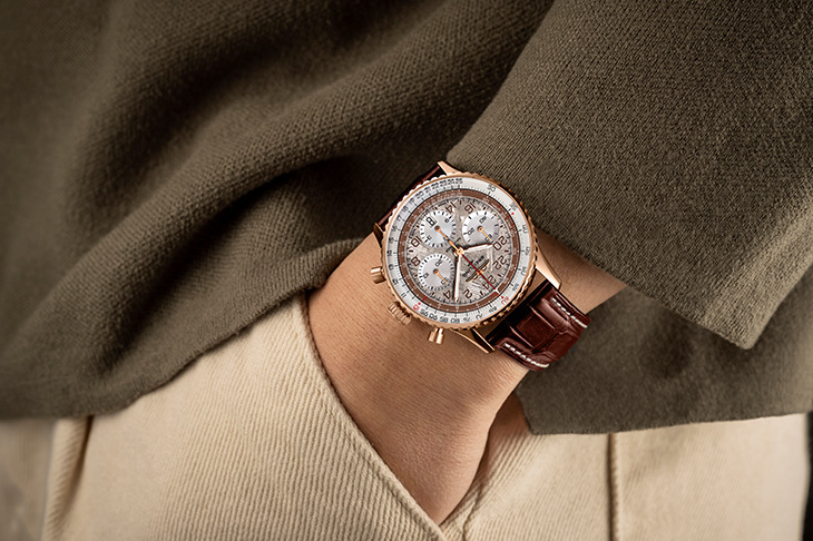 BREITLING - NAVITIMER - RB02301A1G1P1 - 機長廣播！STARLUX星宇航空xBREITLING百年靈，萬呎高空發表最新聯名腕錶